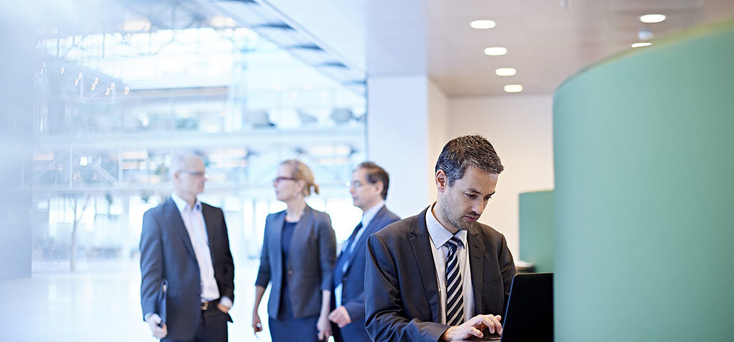 Sanzioni: il Garante multa Intesa Sanpaolo per uso illecito dei dati personali dei clienti