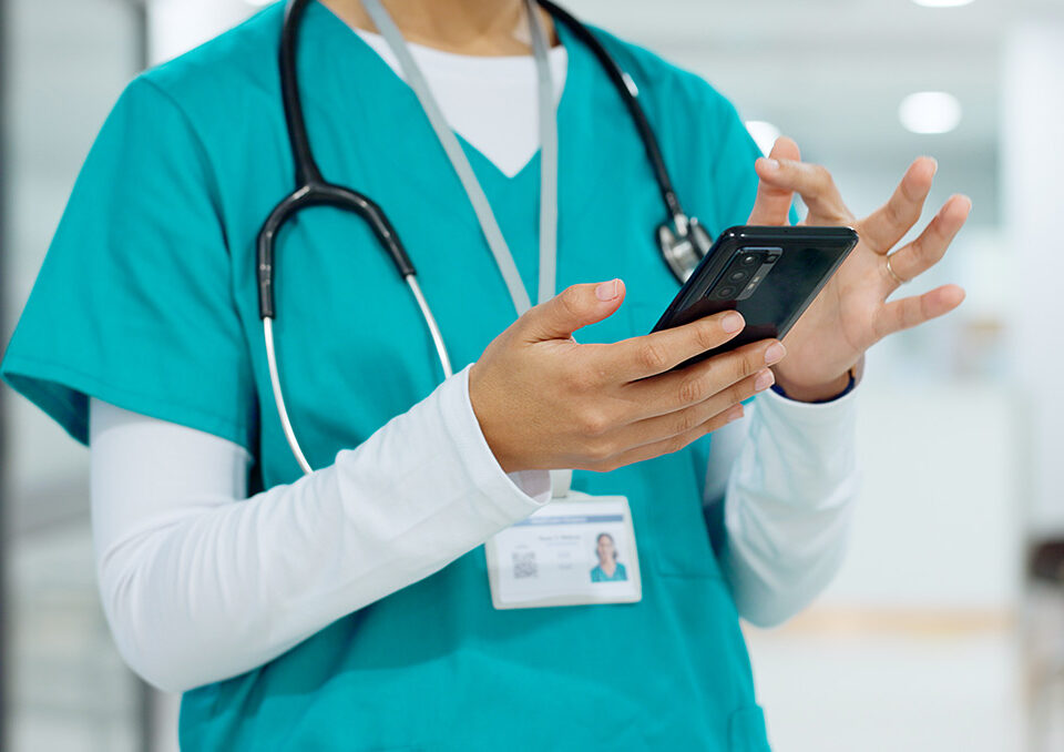Fascicolo sanitario elettronico: online la guida del Garante