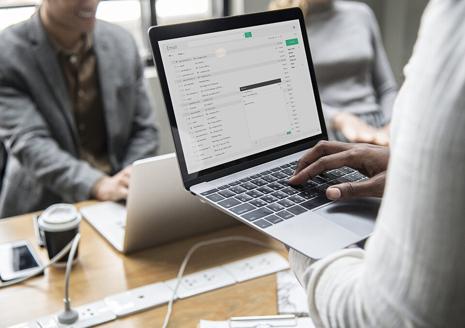 Garante Privacy: l’ex dipendente può avere accesso alle e-mail aziendali
